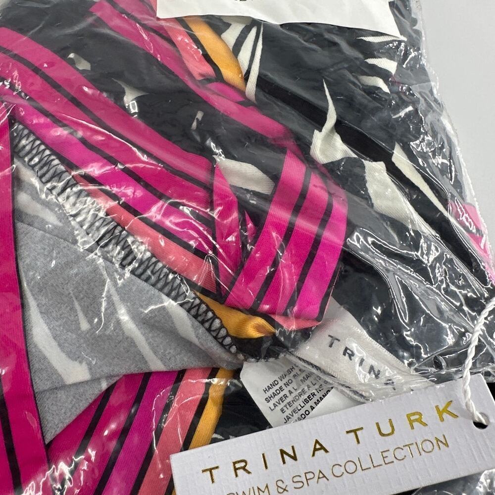 Trina Turk Women's Black Vanilla Lennox Printed Swim Dress Size L - Picture 4 of 8